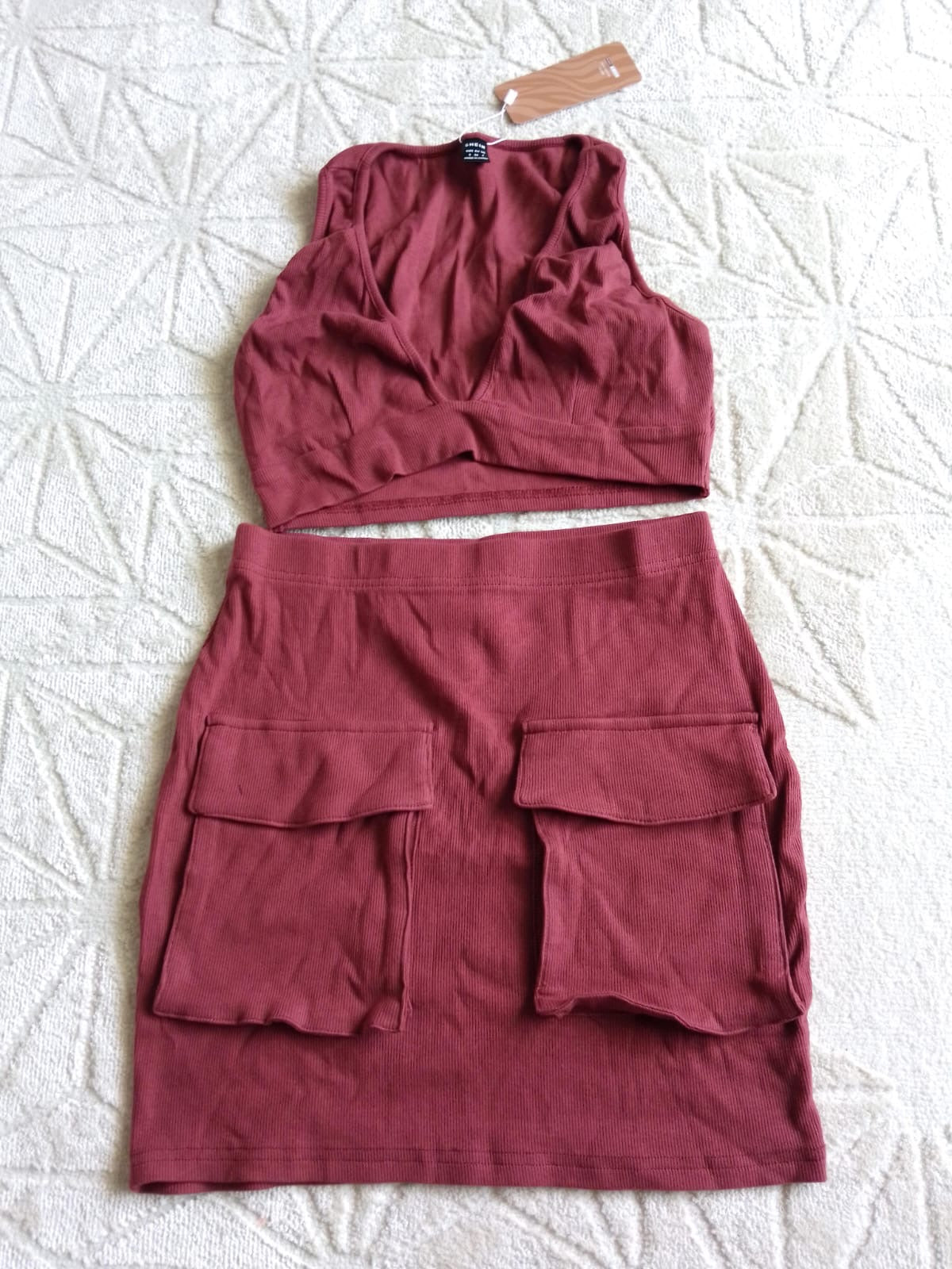 Conjunto marrom