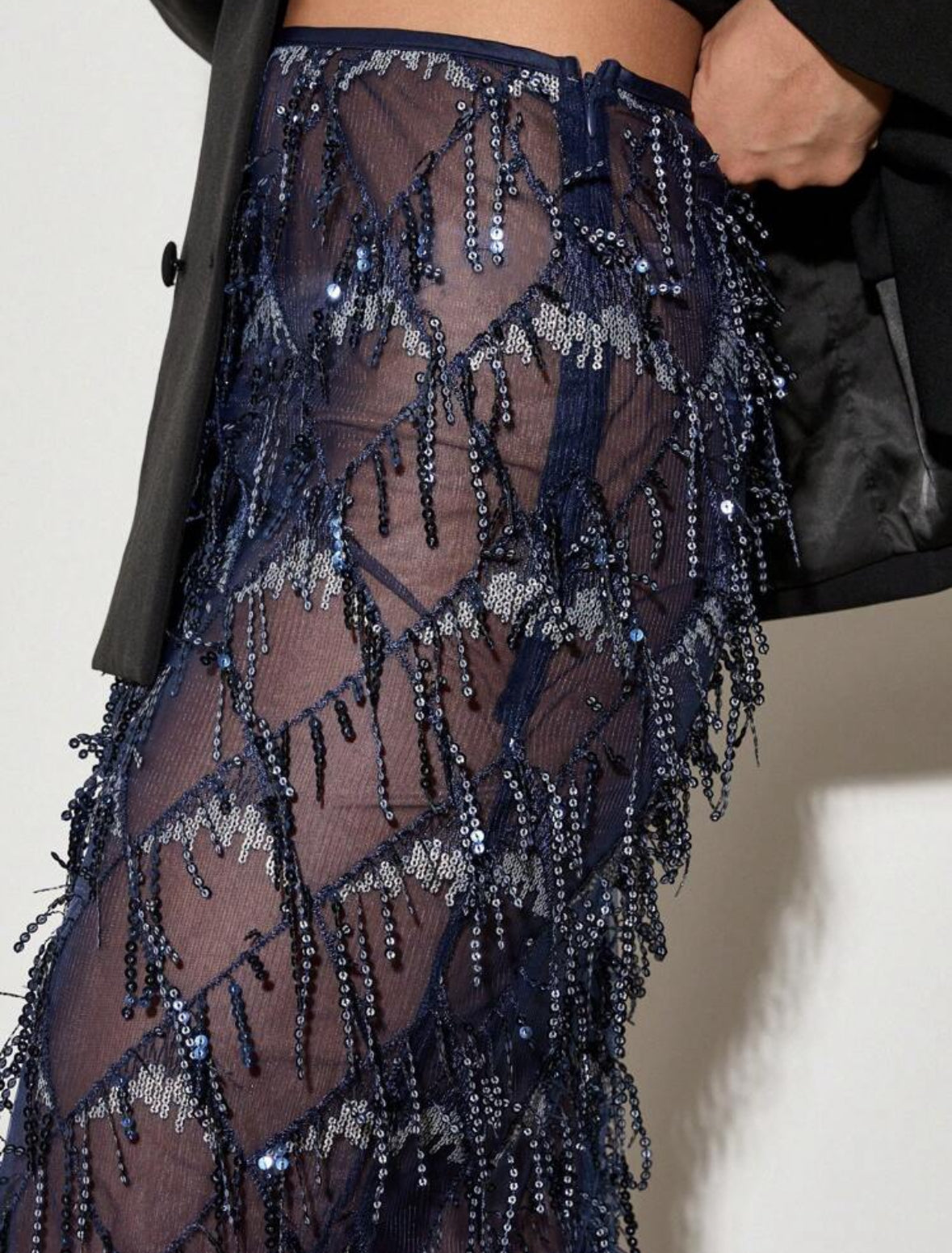 Saia transparente com lantejoulas azul marinho