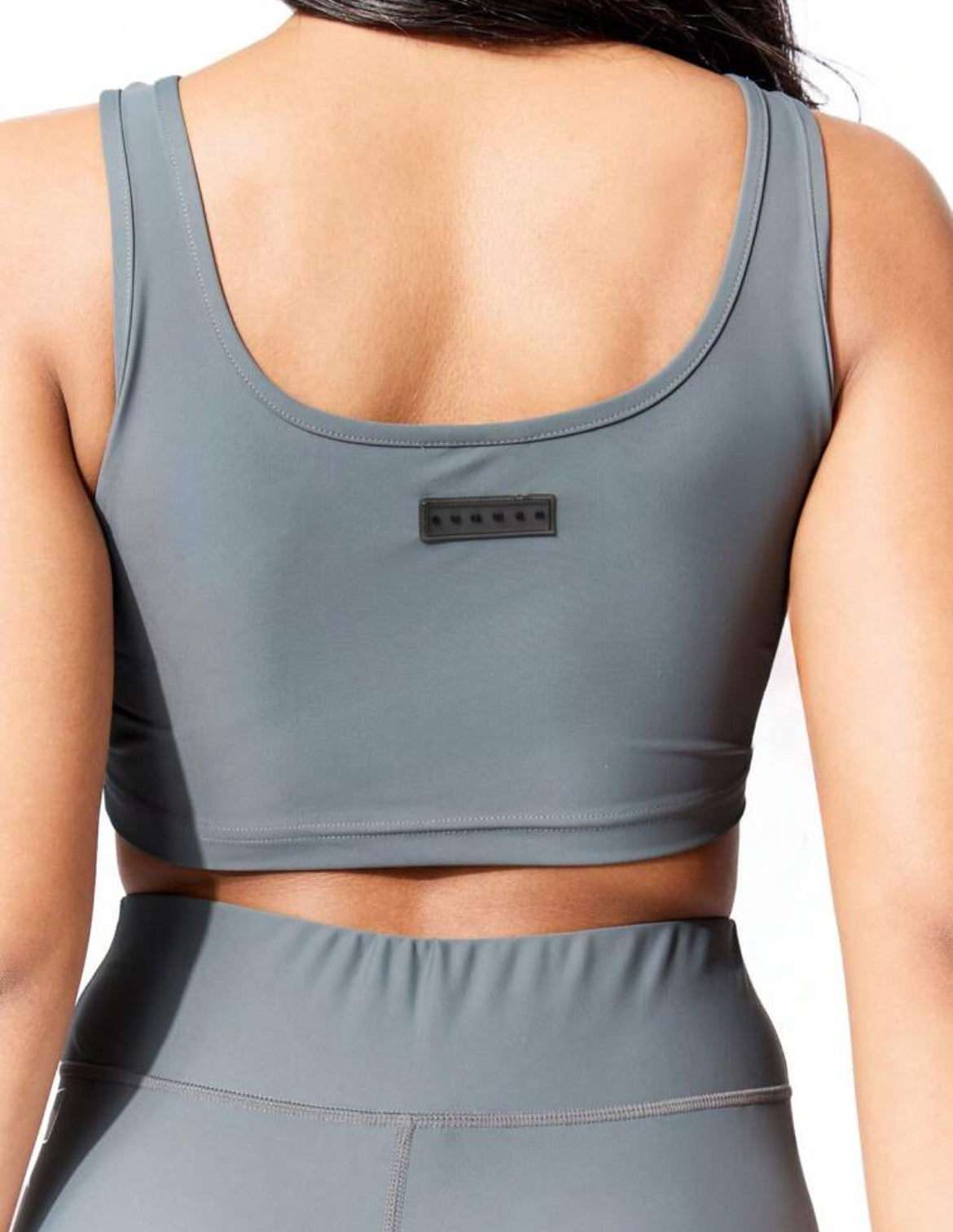 Conjunto desportivo cinza