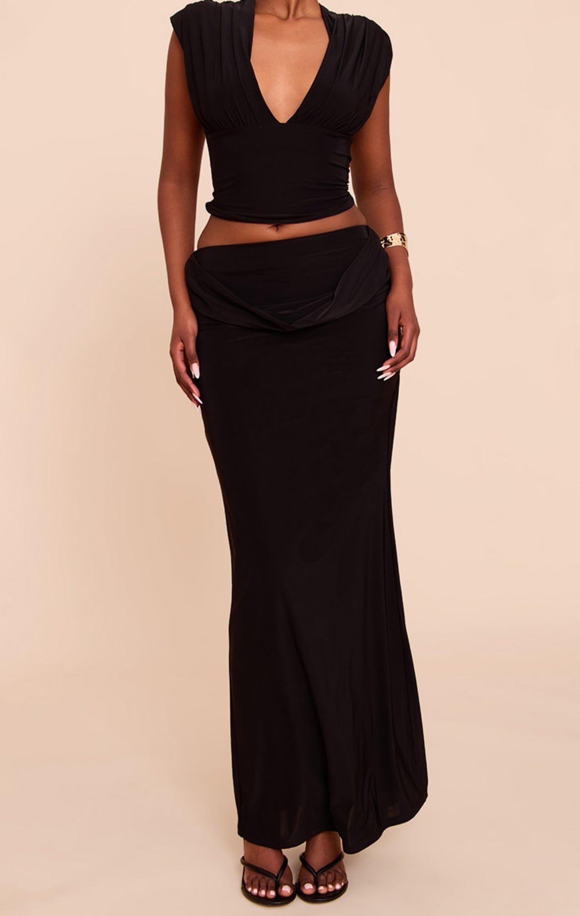 Conjunto preto elegante