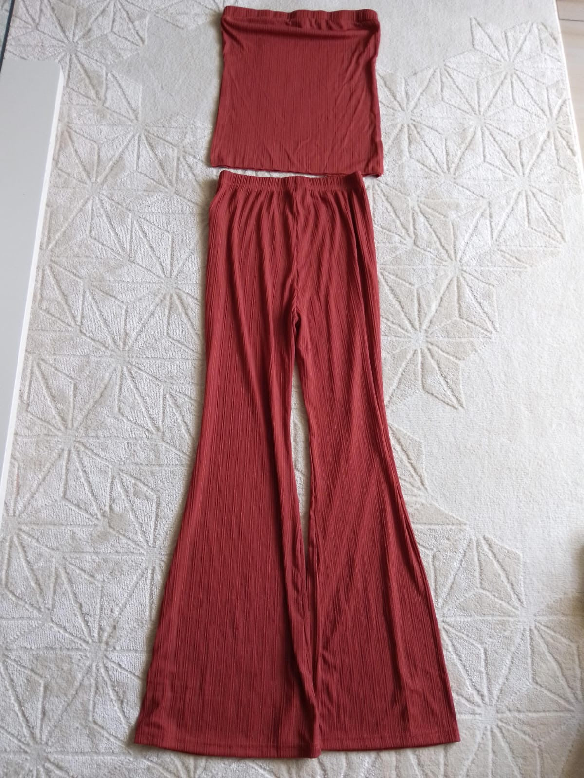 Conjunto marrom