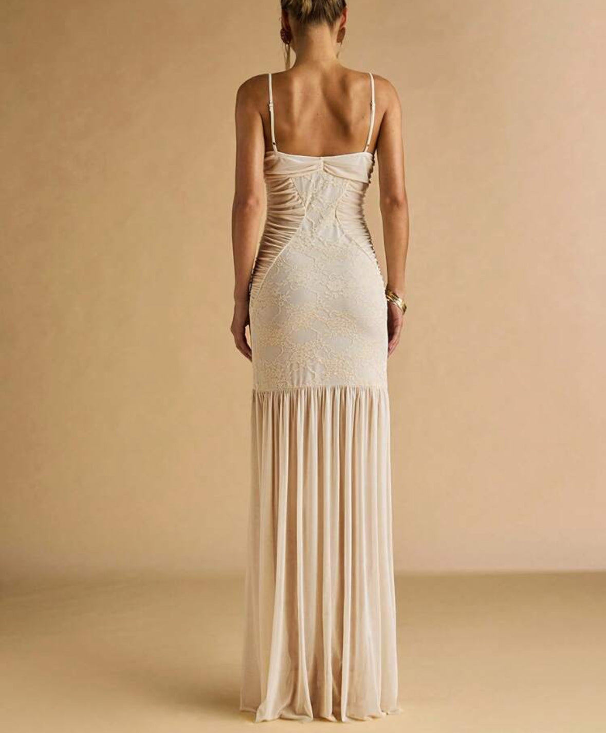 Vestido casual bege