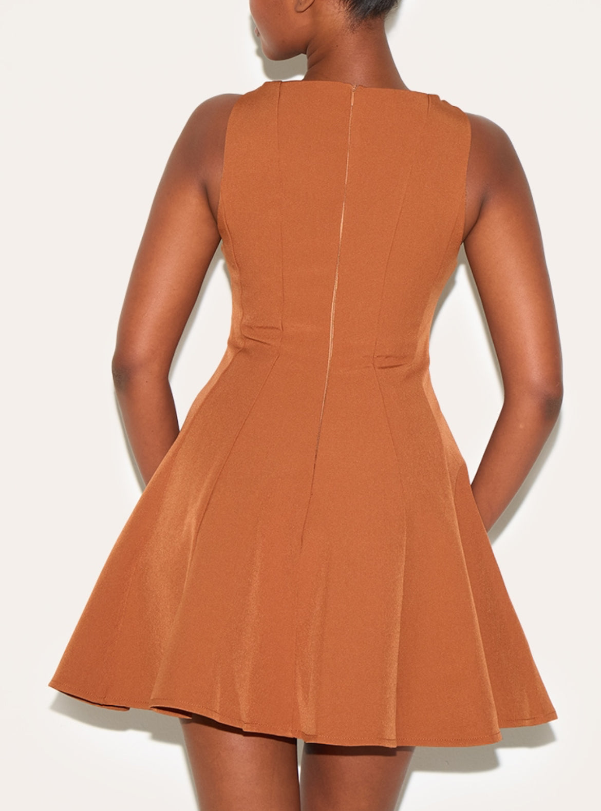 Vestido castanho elegante