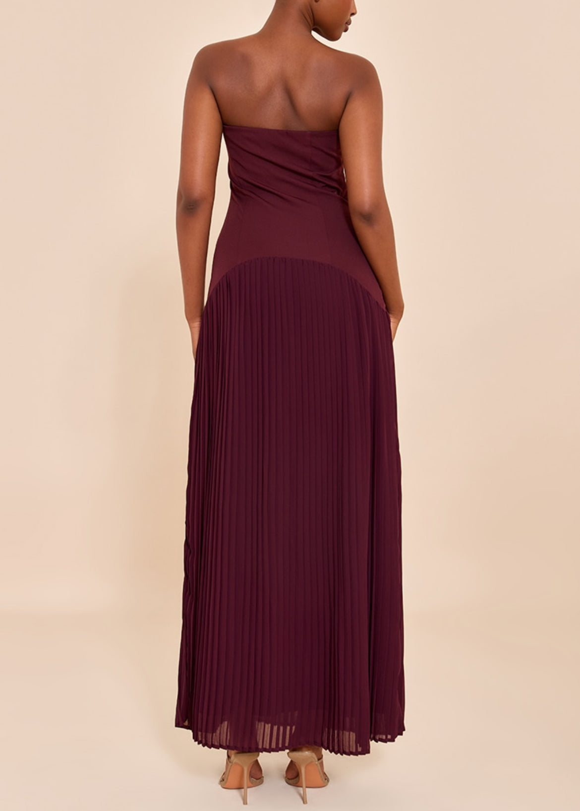 Vestido cor de vinho elegante