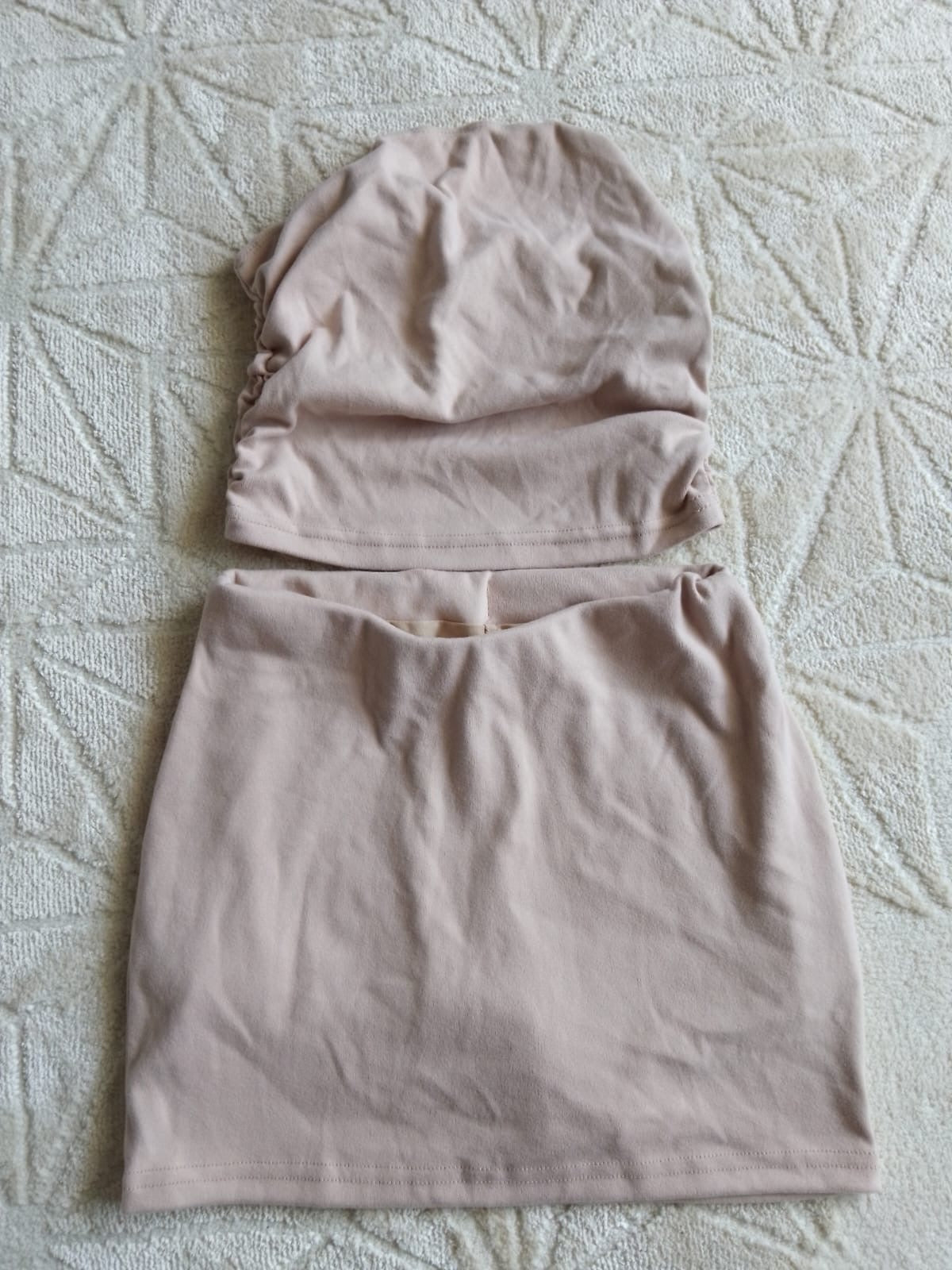 Conjunto bege