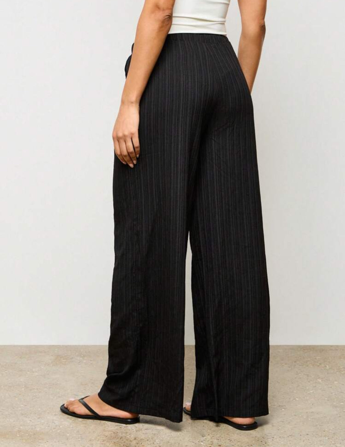 Calça preta
