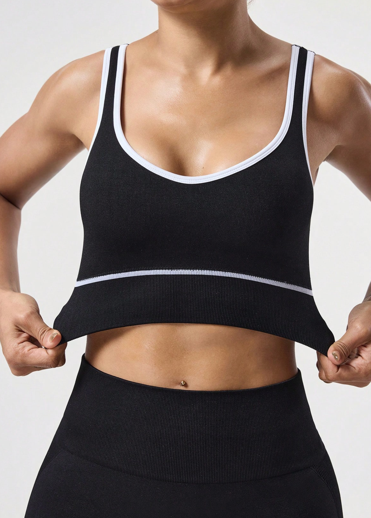 Conjunto preto desportivo