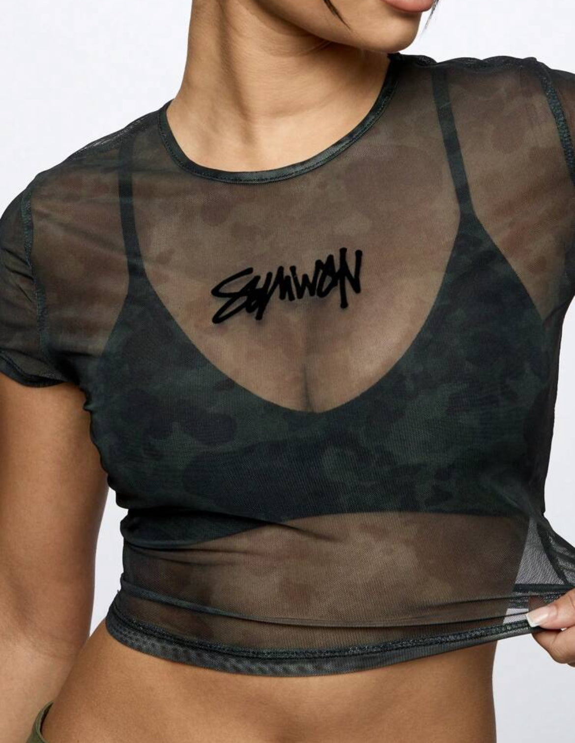 Top transparente preto