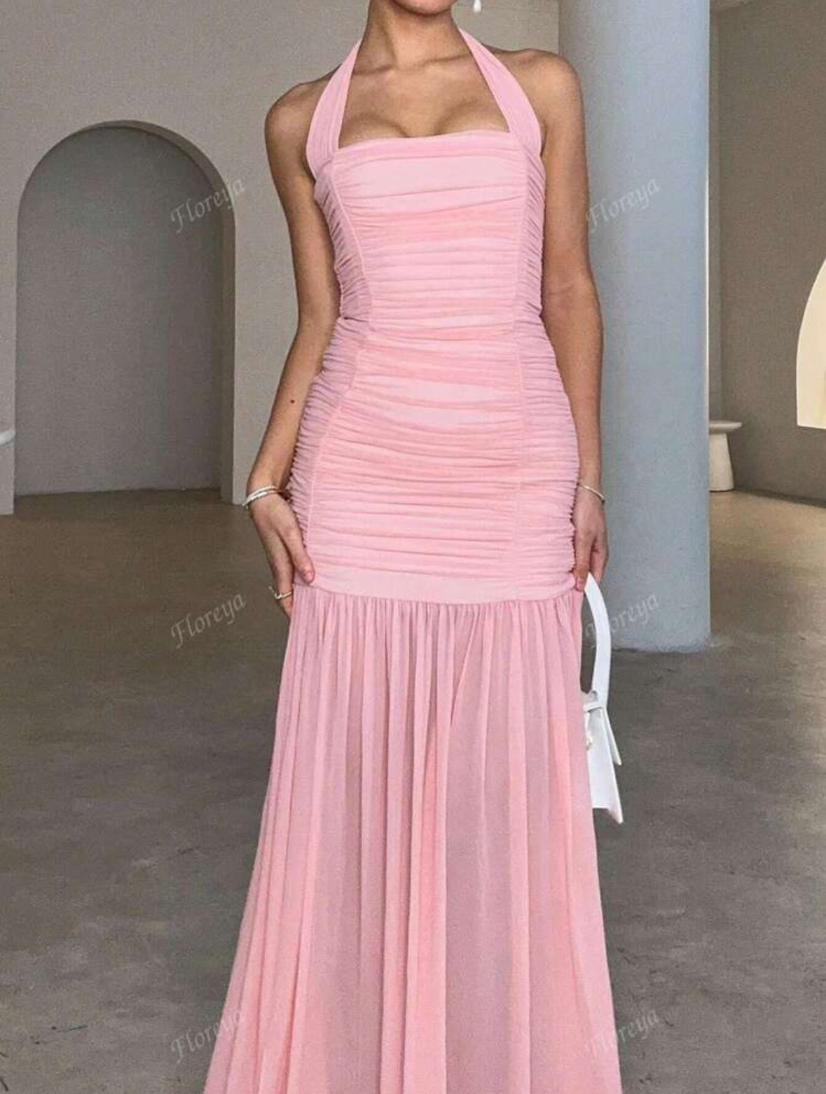 Vestido minimalista rosa