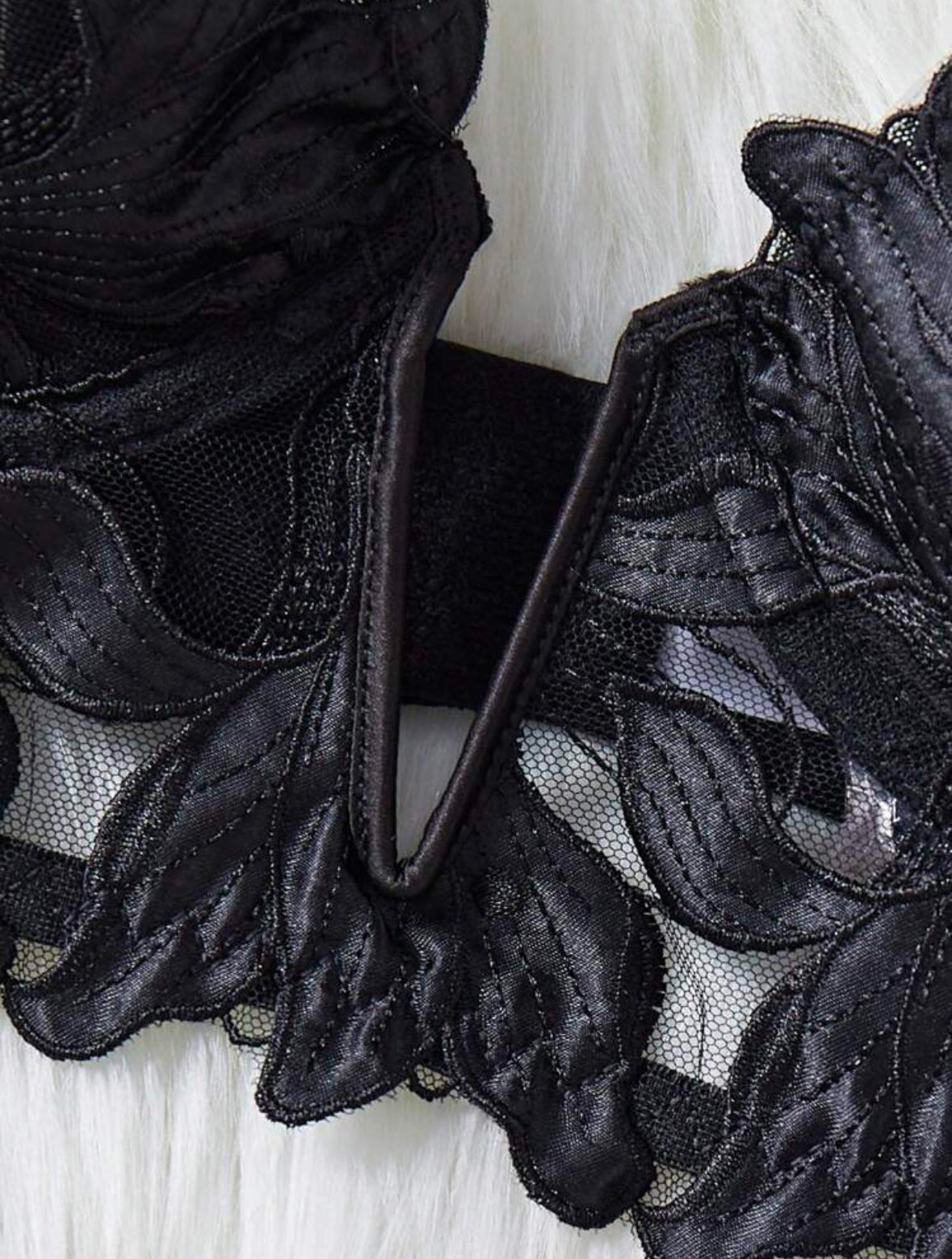 Lingerie preto clássico