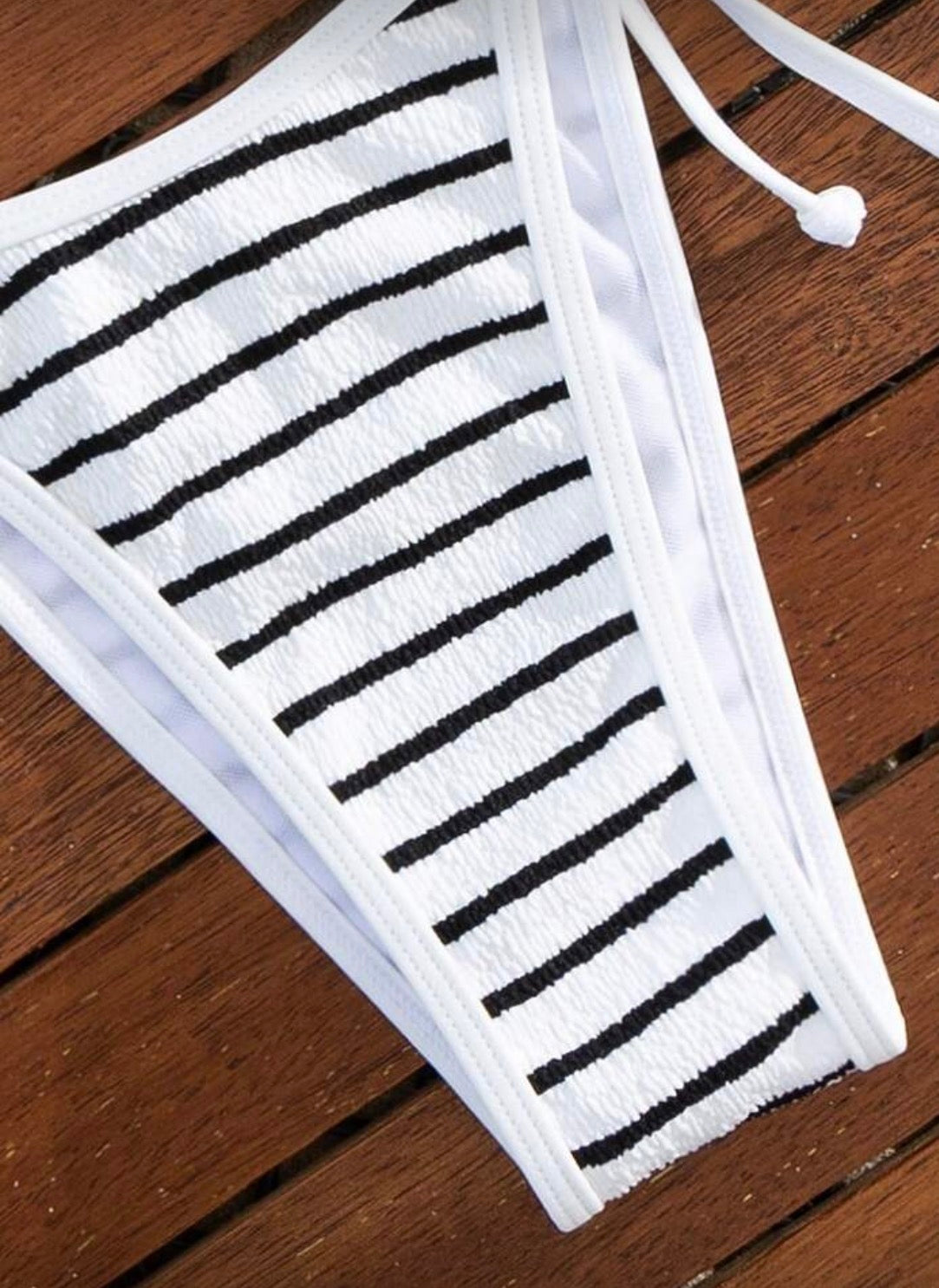 Fato de banho branco listrado