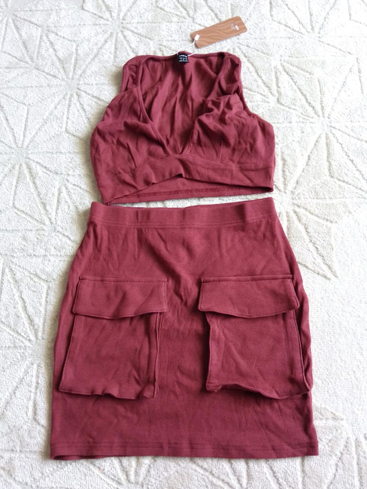 Conjunto marrom