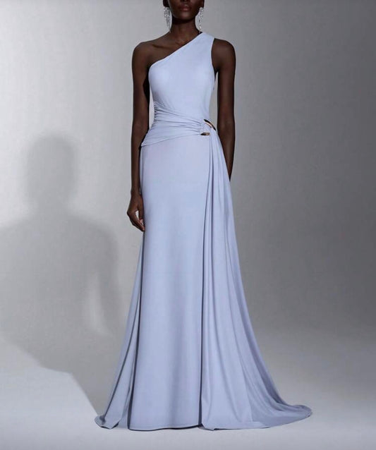 Vestido ocasional cinza