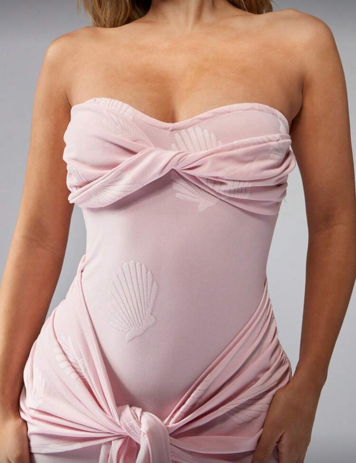 Vestido decote em V rosa