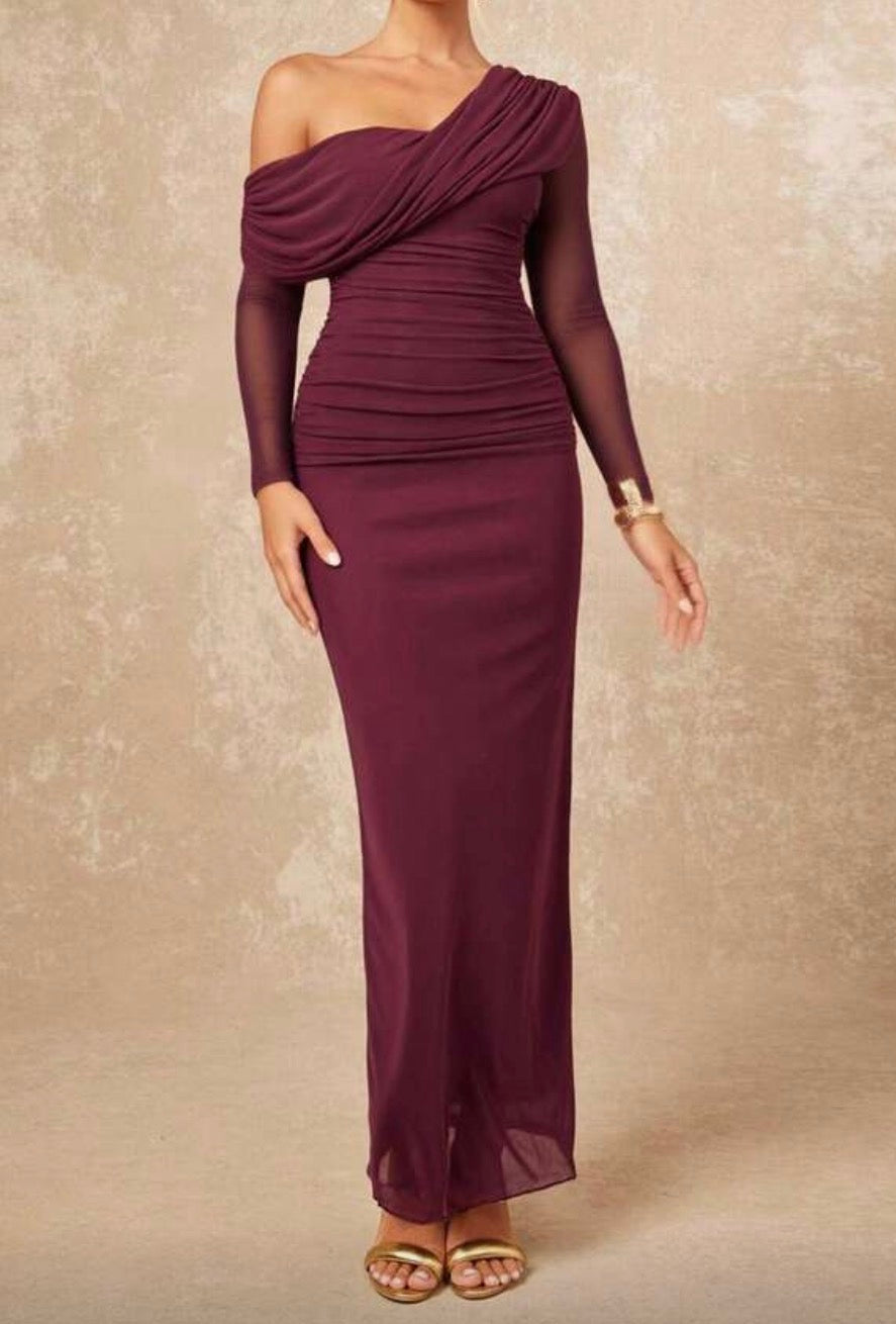 Vestido cor de vinho