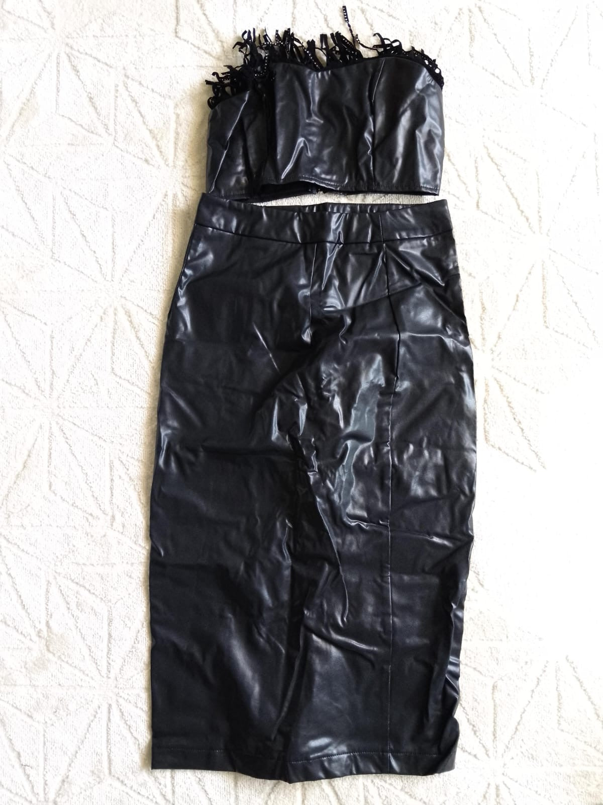 Conjunto preto