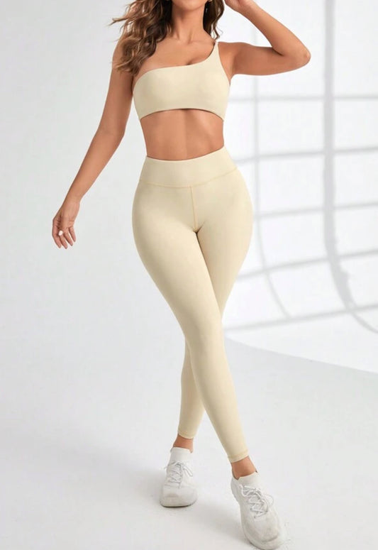 Conjunto desportivo bege