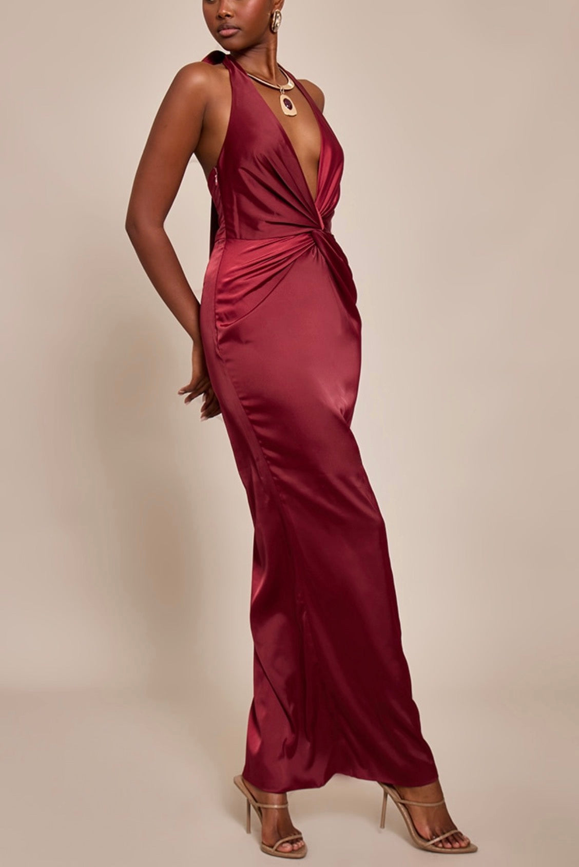 Vestido cor de vinho elegante