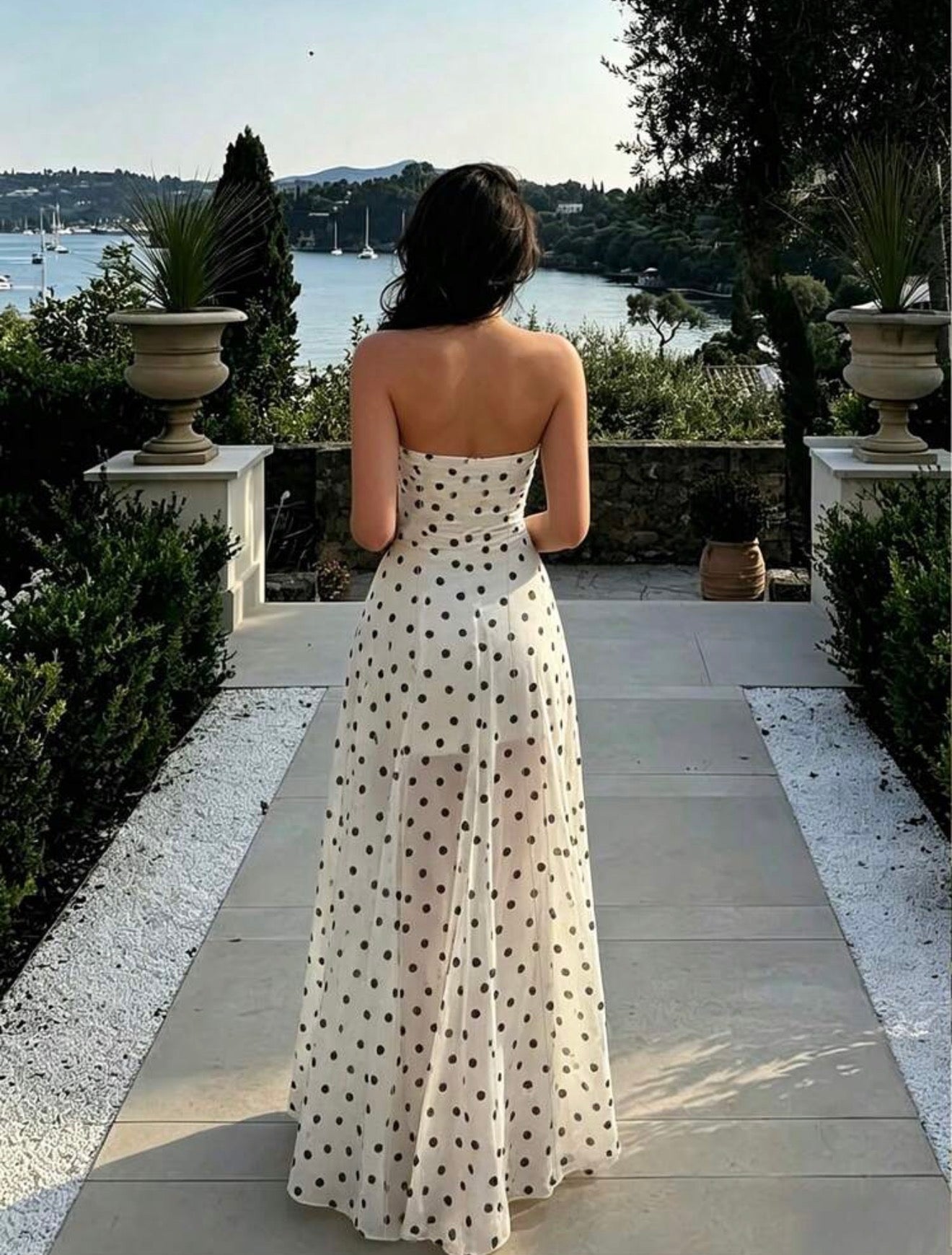 Vestido sem alças bolinhas branco