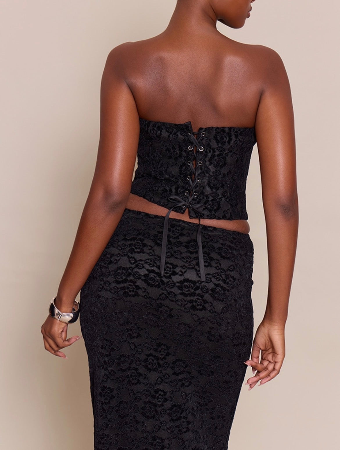 Conjunto preto elegante