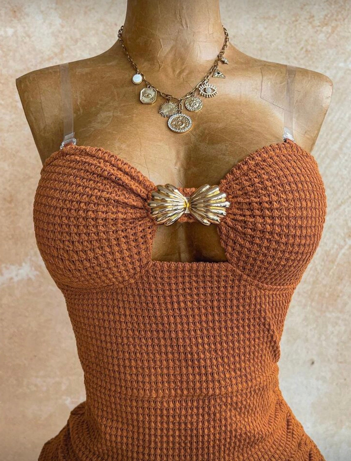Vestido castanho