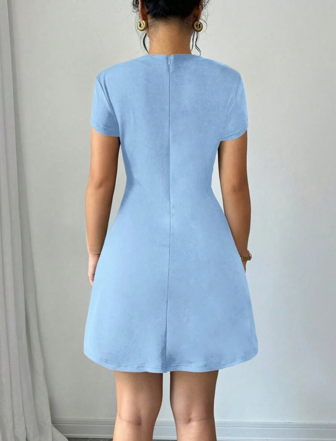 Vestido minimalista azul