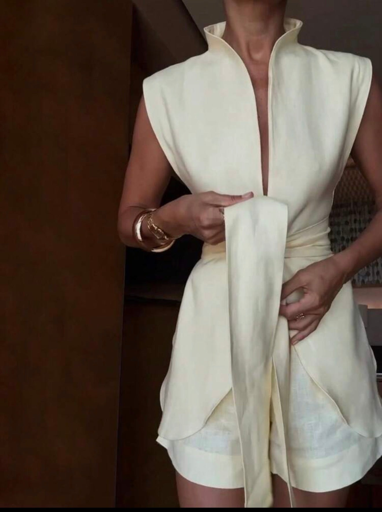 Conjunto elegante bege
