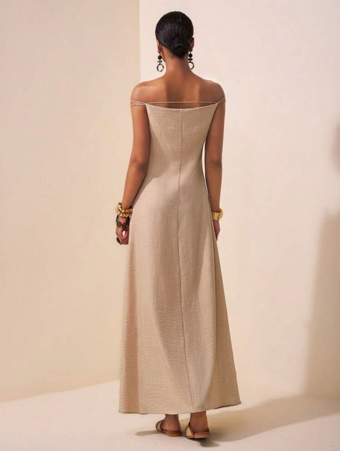 Vestido de verão bege