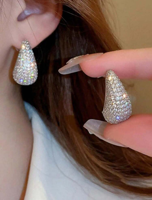 Brincos de gota com strass
